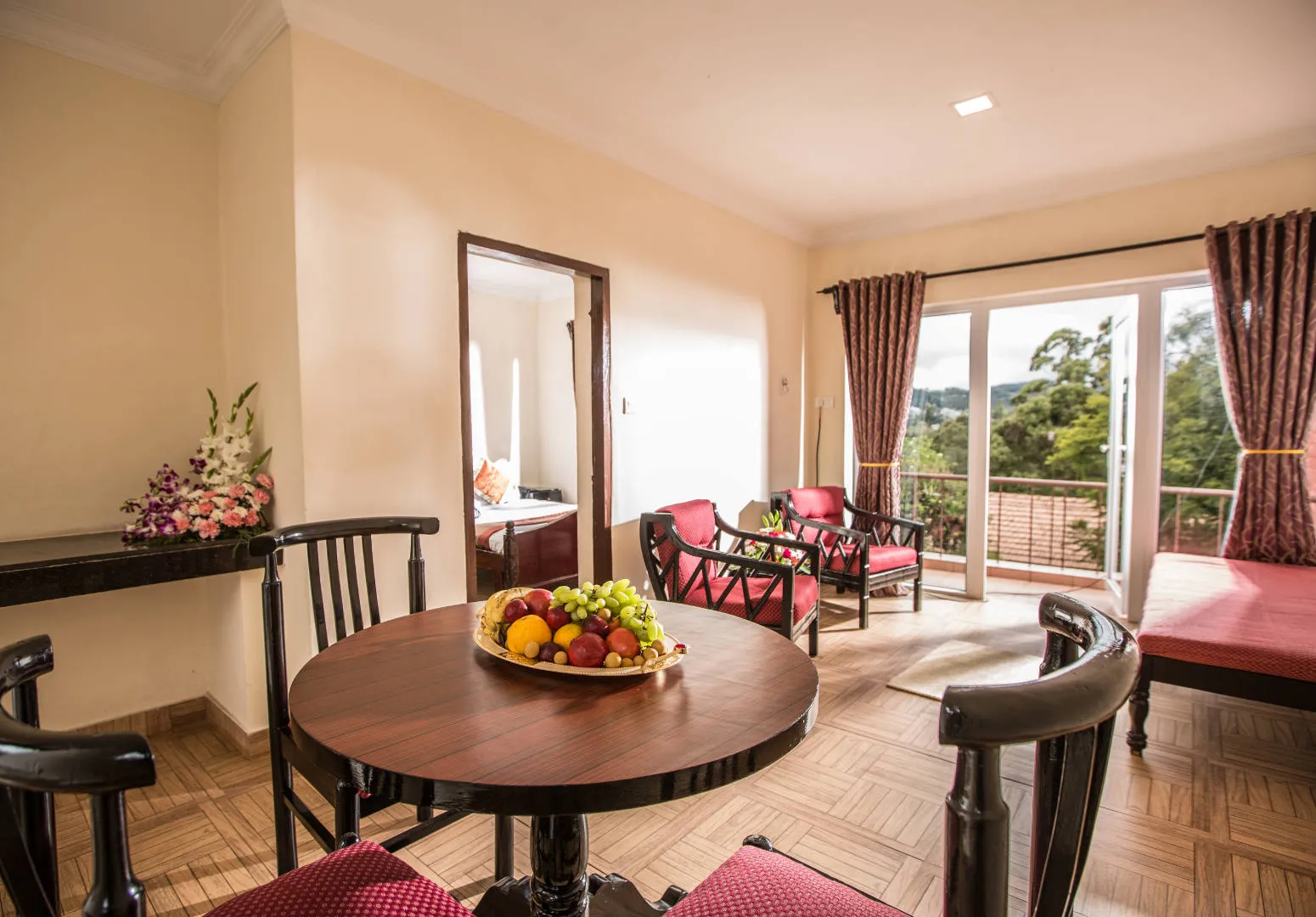Deluxe cottages surrounded by nature in Ooty