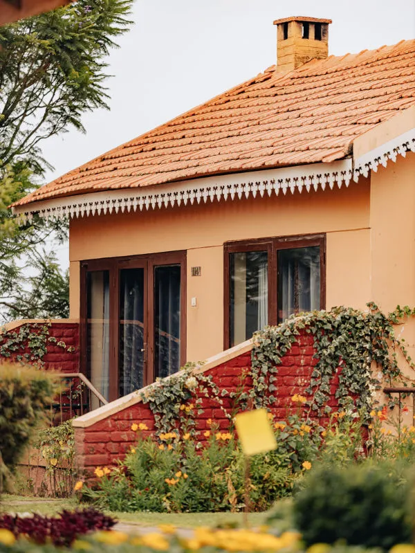 Luxury lake view room stay at Hotel Lake View Ooty